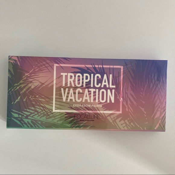 BabeBox Cosmetics Set - Picture 3 of 10